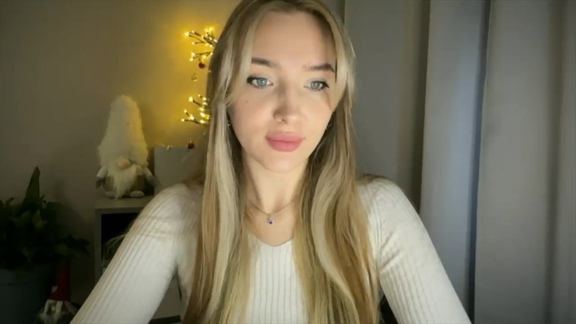 Gallery image thumbnail from My_Diana's myfreecams stream on, 03/06/2025, 14:35 image 16 of 20