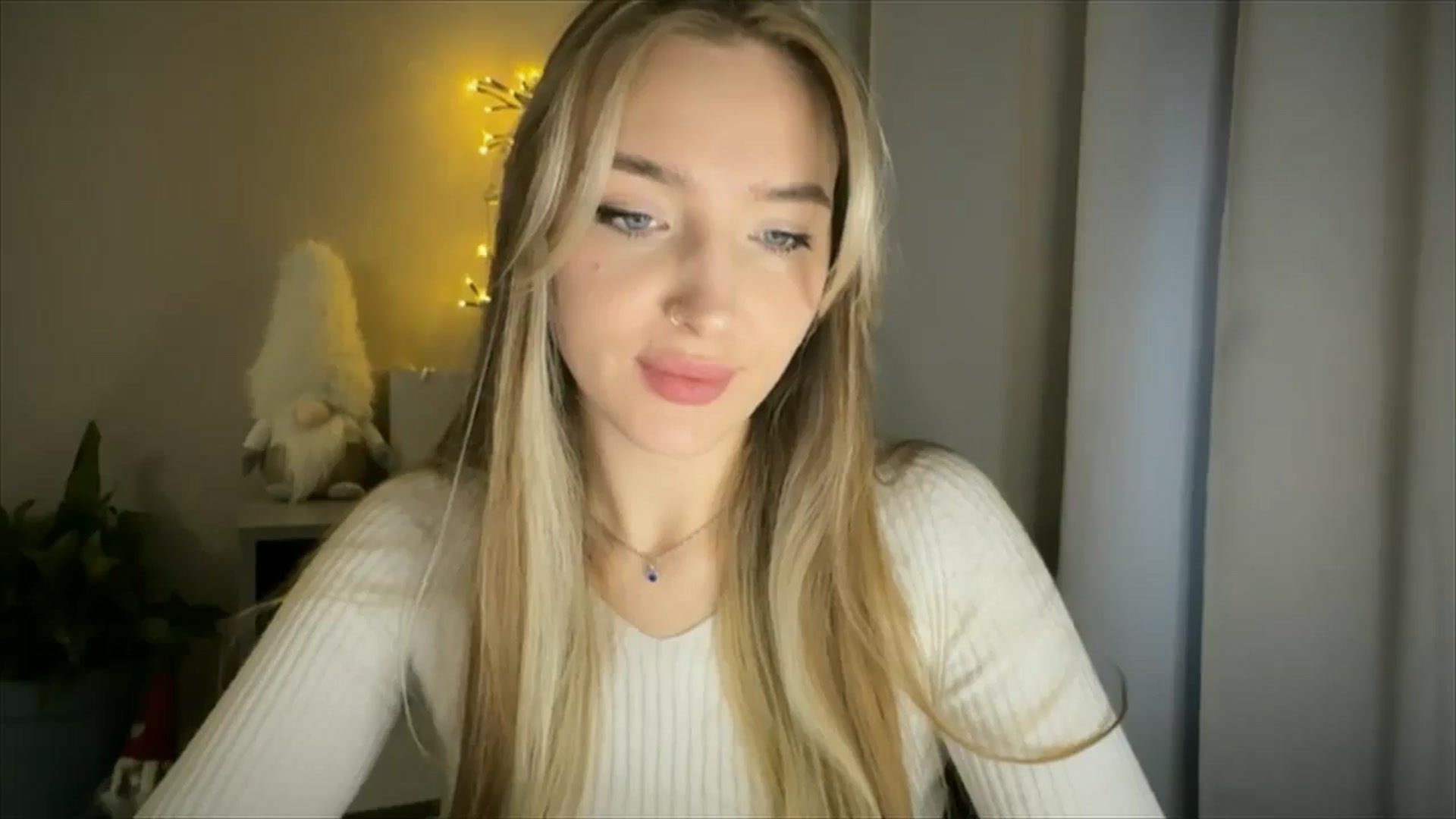 Gallery image thumbnail from My_Diana's myfreecams stream on, 03/06/2025, 14:35 image 12 of 20