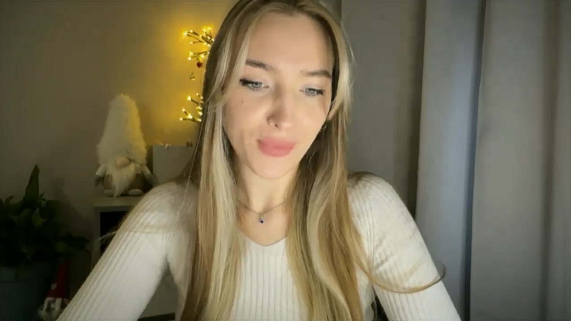 Gallery image thumbnail from My_Diana's myfreecams stream on, 03/06/2025, 14:35 image 11 of 20