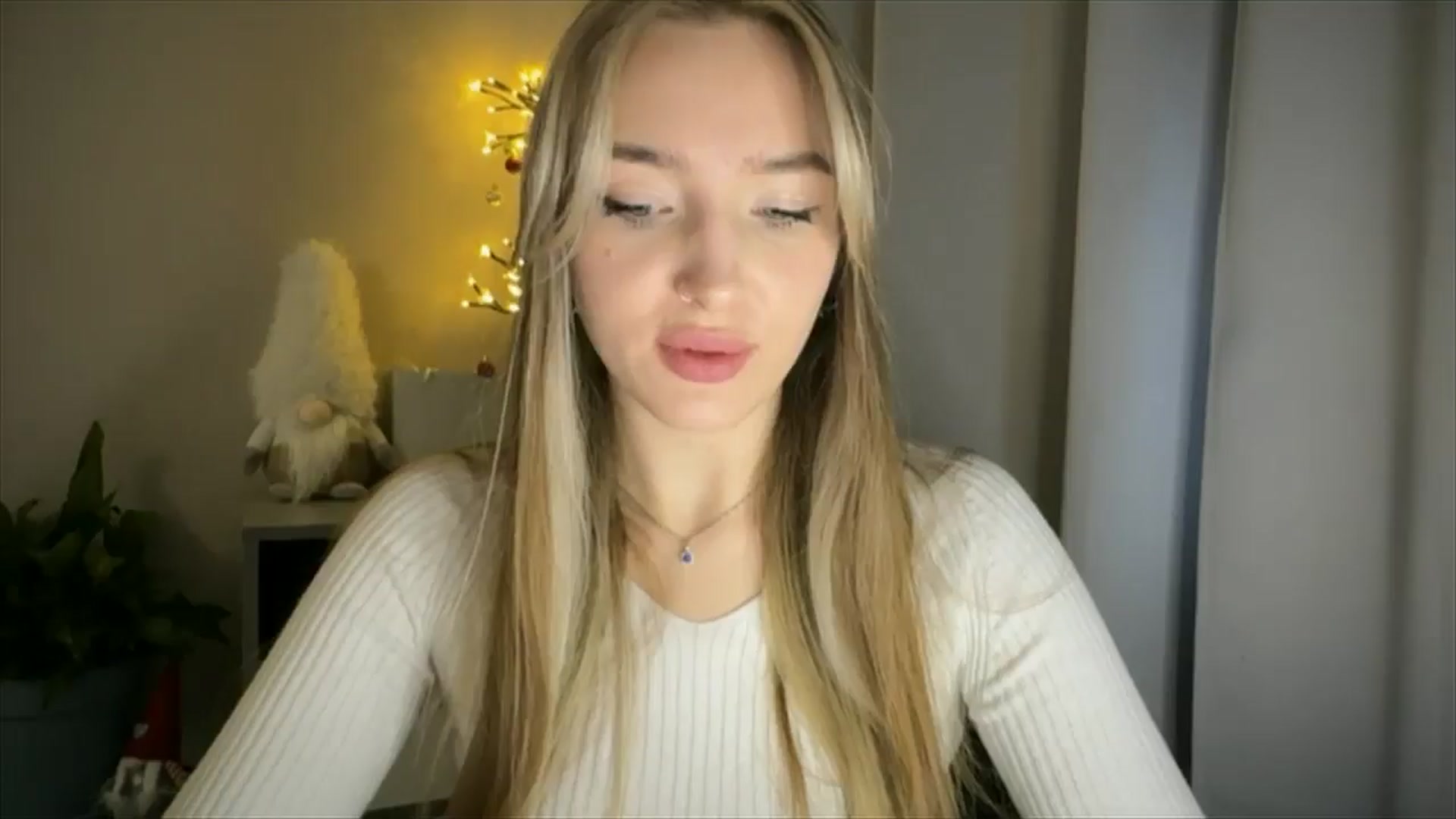 Gallery image thumbnail from My_Diana's myfreecams stream on, 03/06/2025, 16:21 image 1 of 20