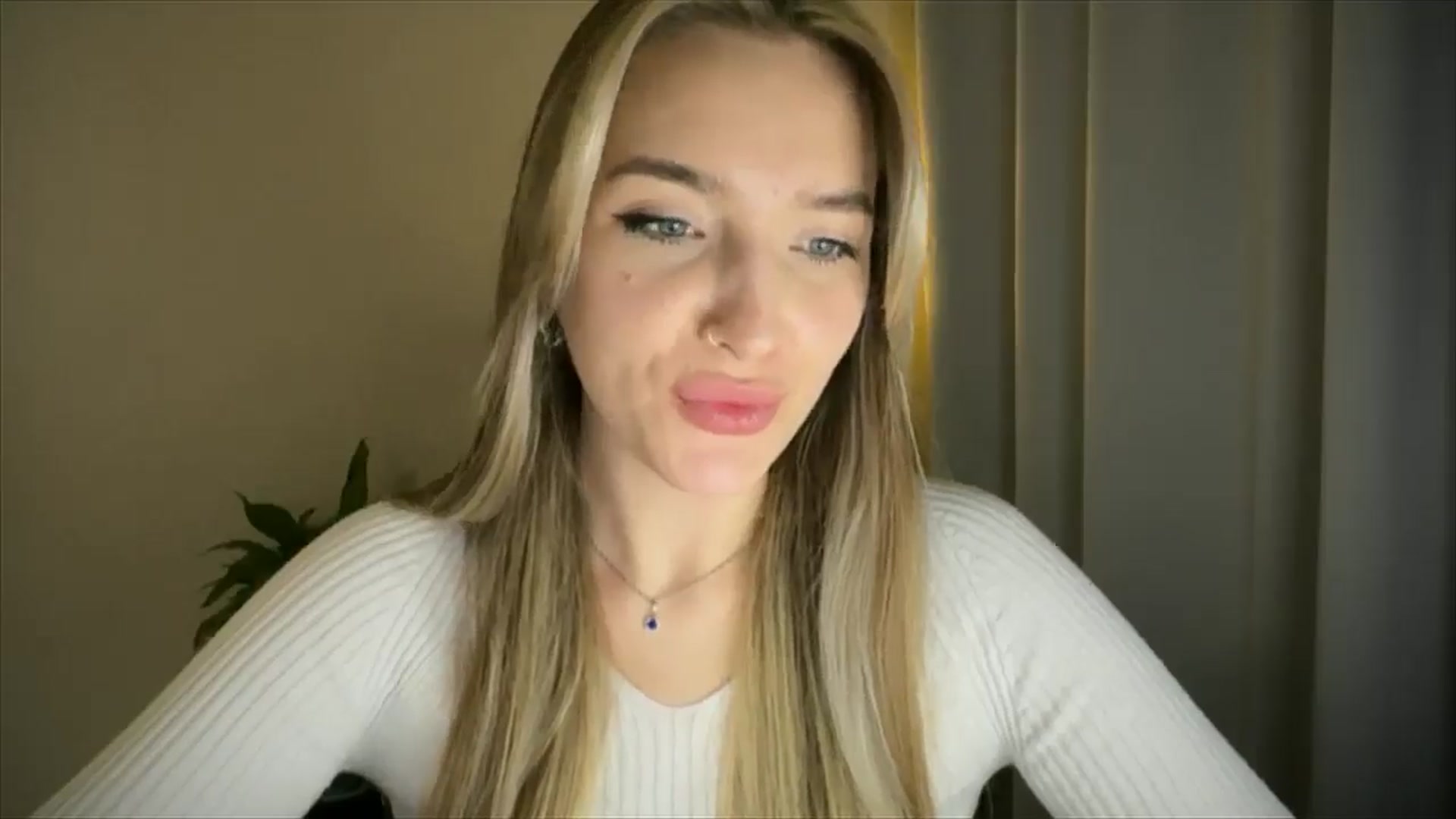 Gallery image thumbnail from My_Diana's myfreecams stream on, 03/06/2025, 22:17 image 12 of 20