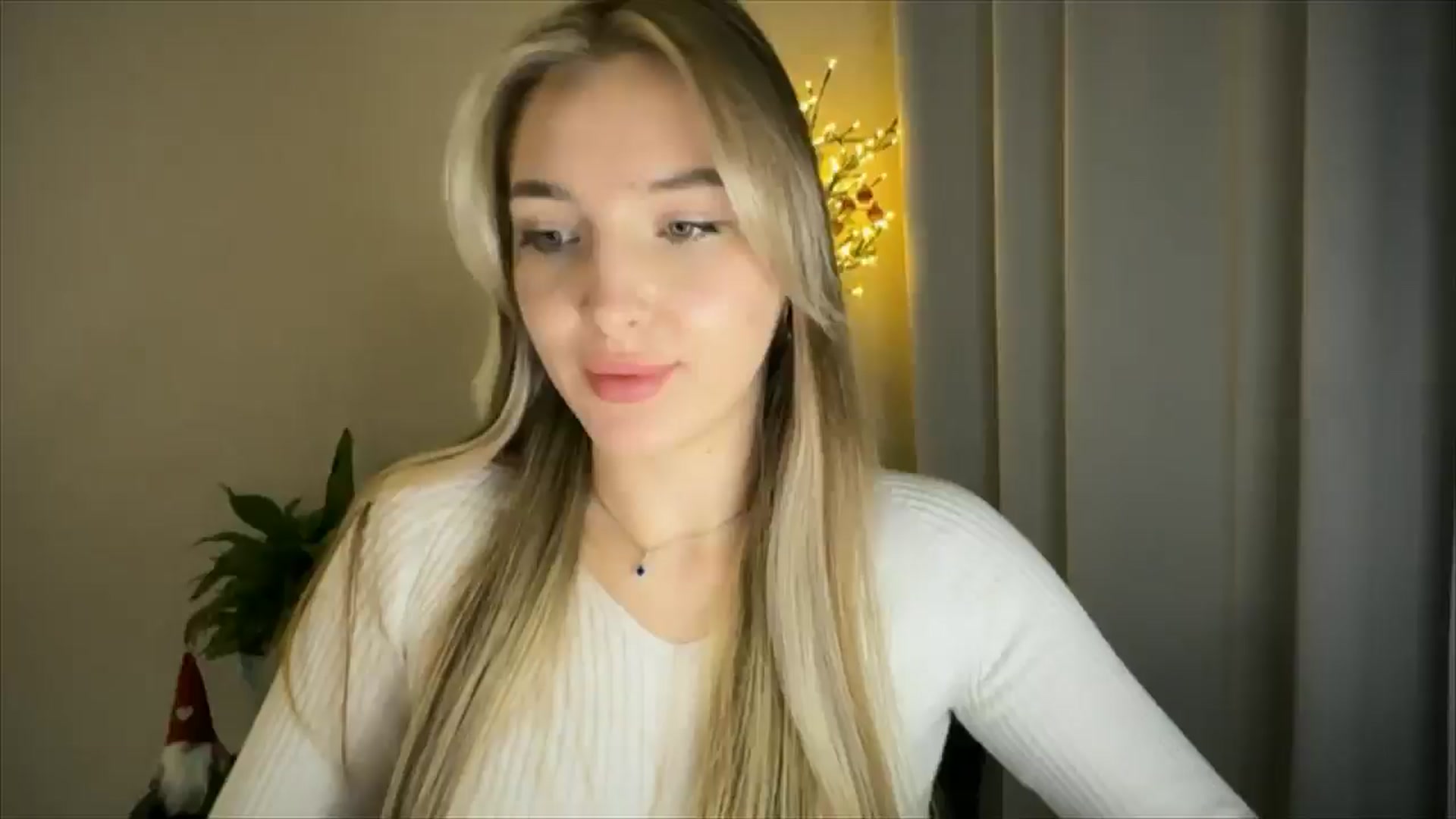 Gallery image thumbnail from My_Diana's myfreecams stream on, 03/06/2025, 22:17 image 1 of 20