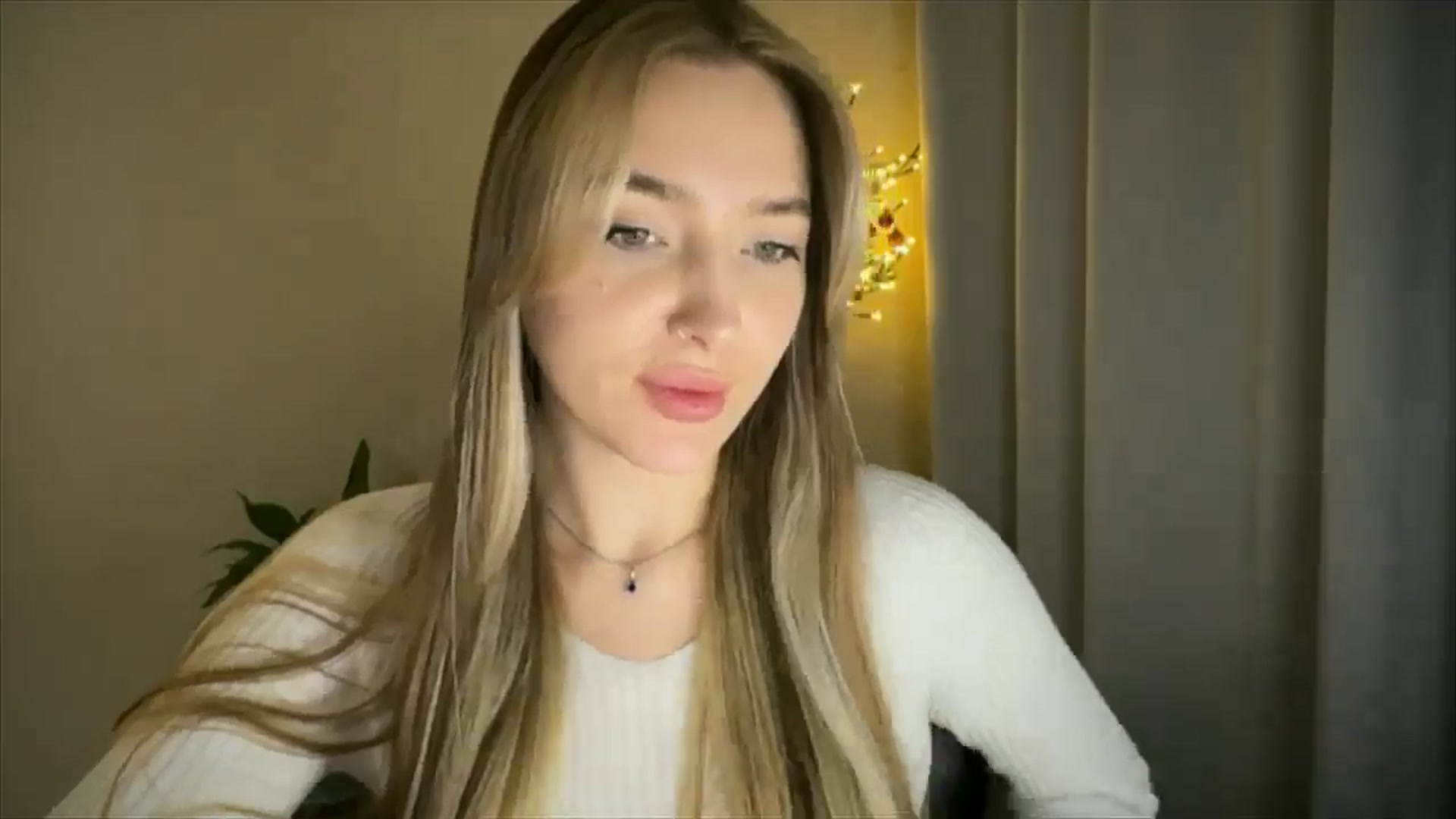 Gallery image thumbnail from My_Diana's myfreecams stream on, 03/06/2025, 22:17 image 10 of 20