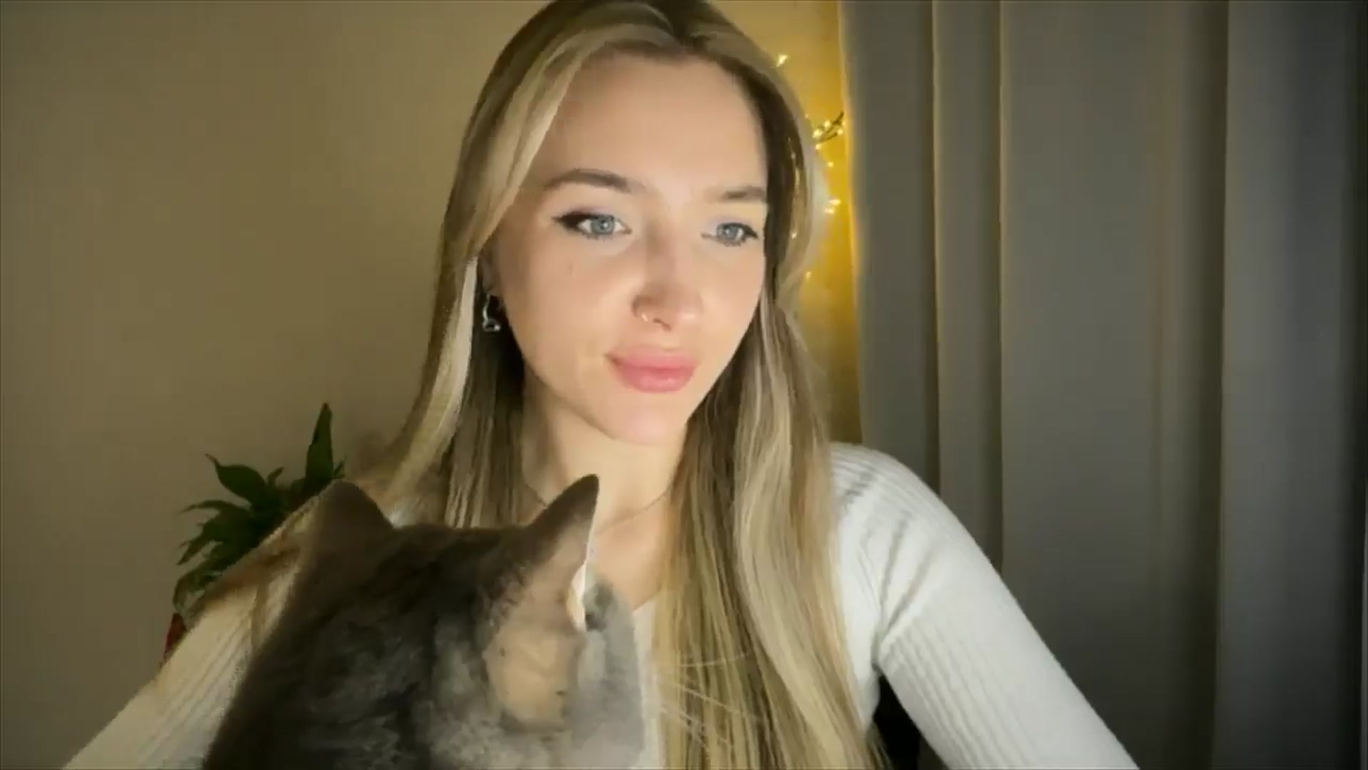 Gallery image thumbnail from My_Diana's myfreecams stream on, 03/06/2025, 22:17 image 2 of 20