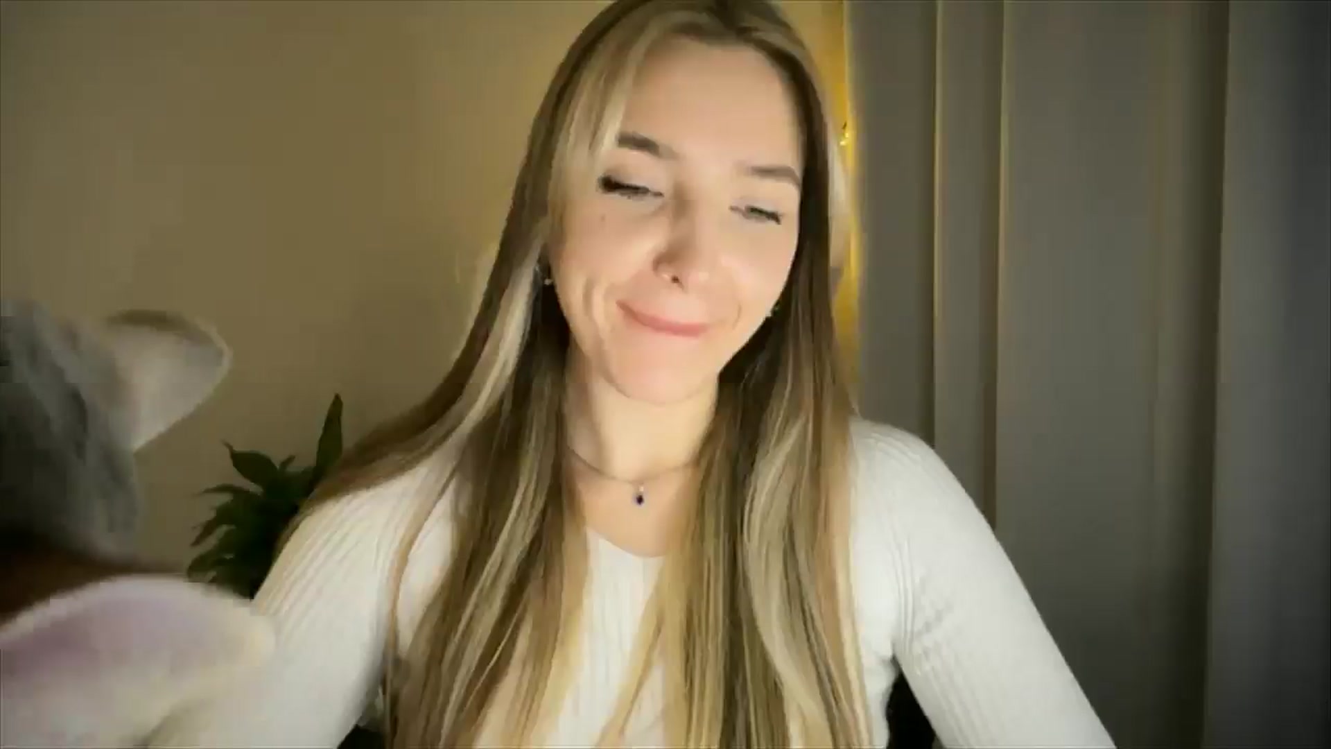 Gallery image thumbnail from My_Diana's myfreecams stream on, 03/06/2025, 22:17 image 7 of 20