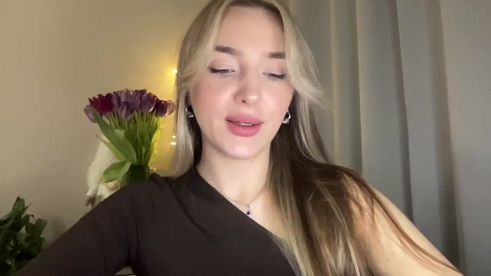Gallery image thumbnail from My_Diana's myfreecams stream on, 03/12/2025, 17:05 image 13 of 20