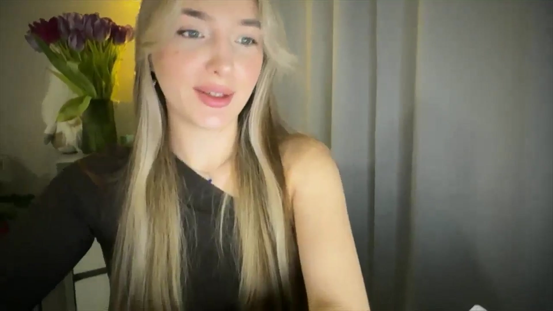 Gallery image thumbnail from My_Diana's myfreecams stream on, 03/12/2025, 17:05 image 12 of 20