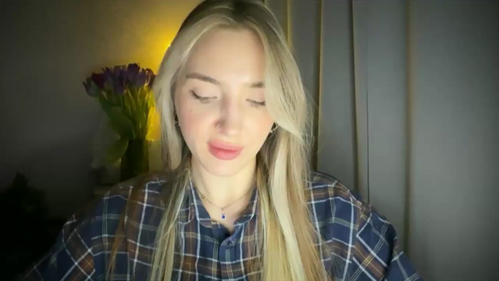 Gallery image thumbnail from My_Diana's myfreecams stream on, 03/13/2025, 15:39 image 9 of 20