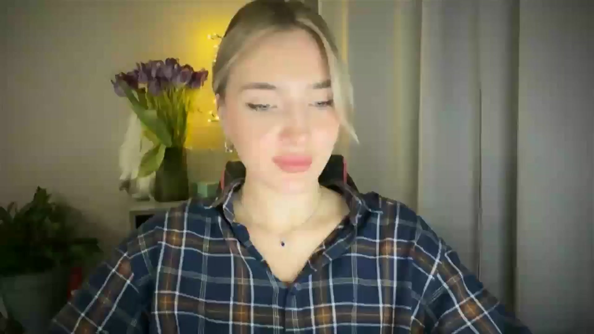 Gallery image thumbnail from My_Diana's myfreecams stream on, 03/13/2025, 23:08 image 1 of 20