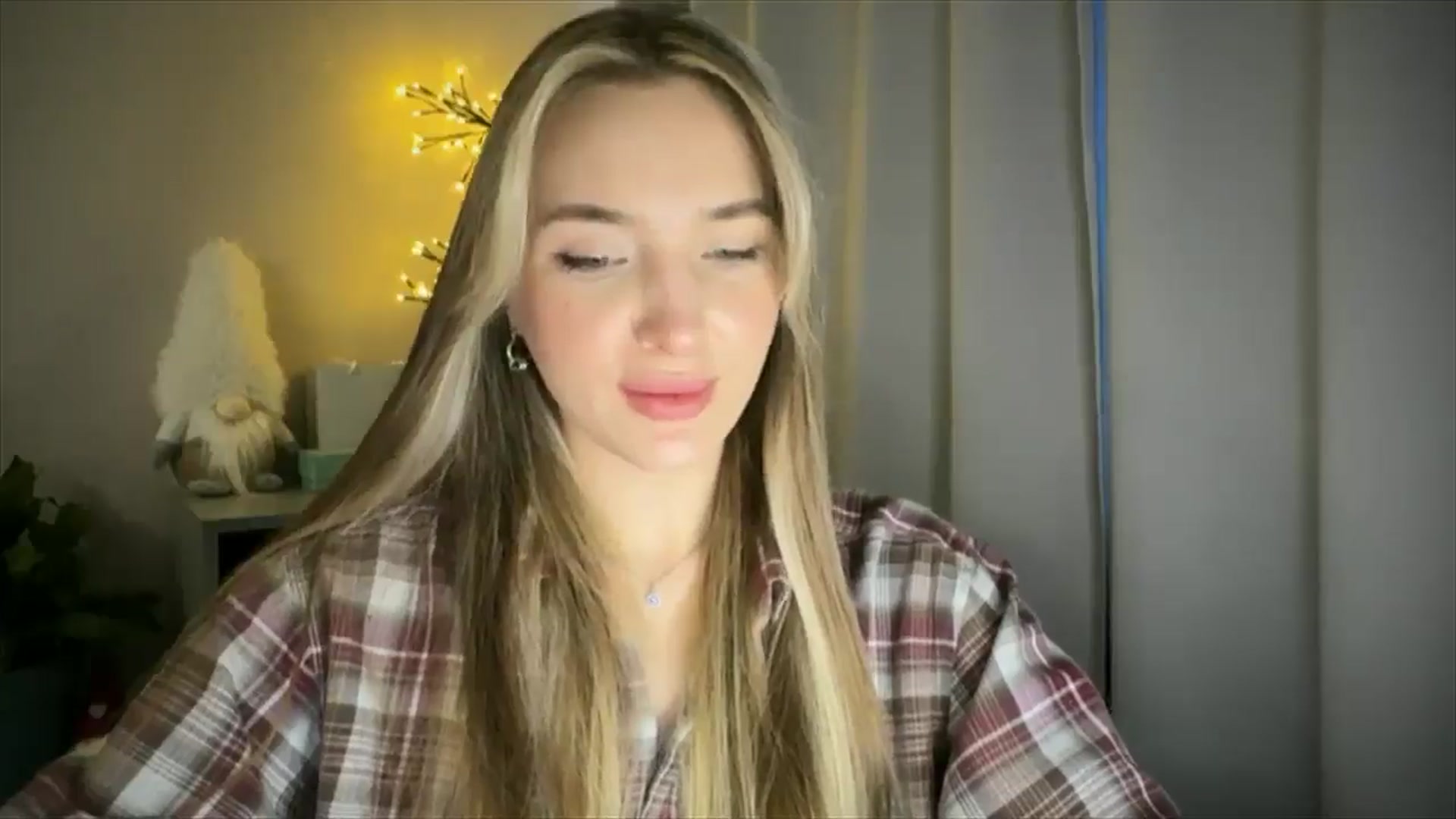 Gallery image thumbnail from My_Diana's myfreecams stream on, 03/14/2025, 14:46 image 14 of 20