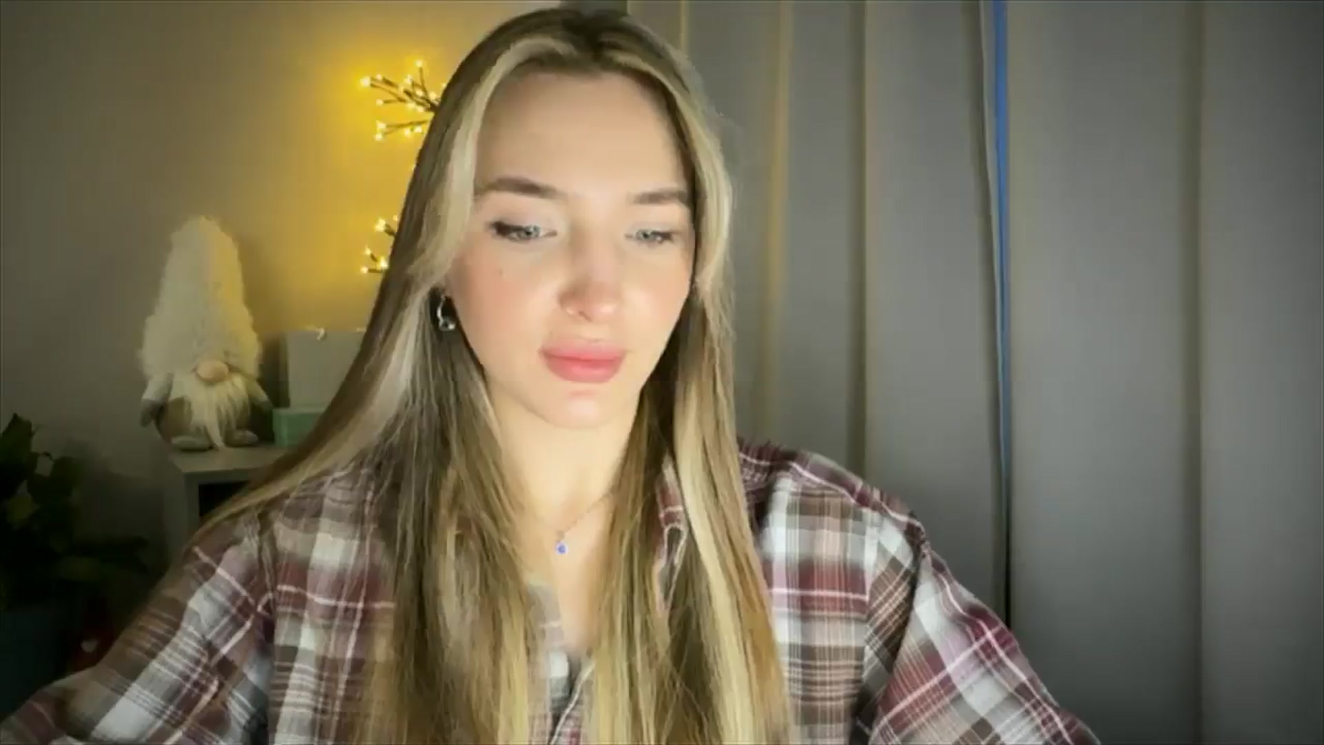 Gallery image thumbnail from My_Diana's myfreecams stream on, 03/14/2025, 14:46 image 17 of 20