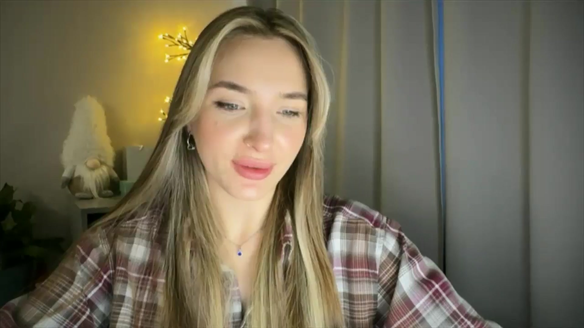 Gallery image thumbnail from My_Diana's myfreecams stream on, 03/14/2025, 14:46 image 9 of 20