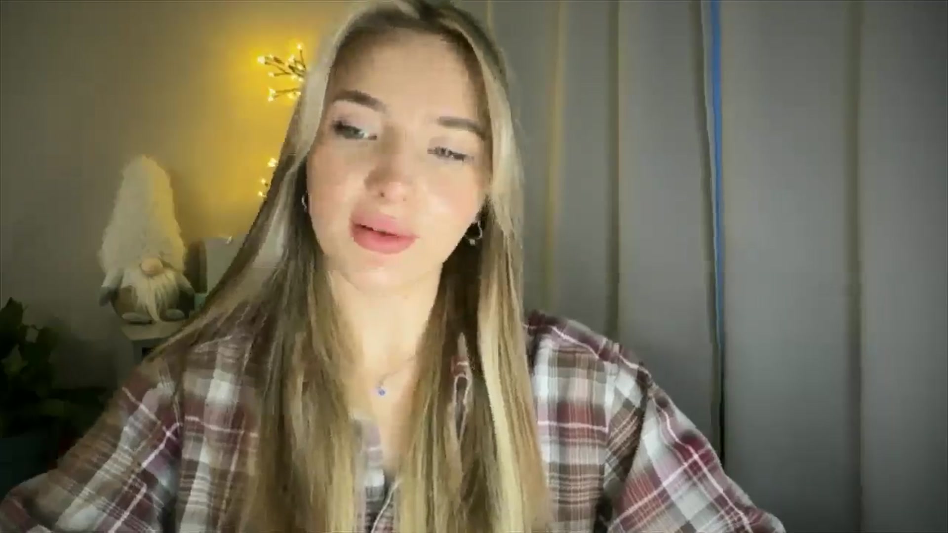 Gallery image thumbnail from My_Diana's myfreecams stream on, 03/14/2025, 14:46 image 10 of 20