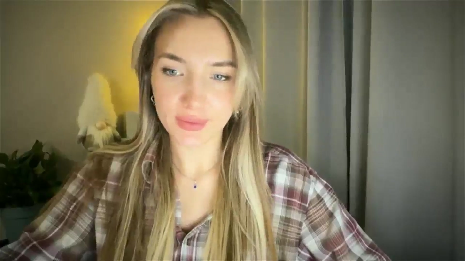 Gallery image thumbnail from My_Diana's myfreecams stream on, 03/14/2025, 23:37 image 11 of 20