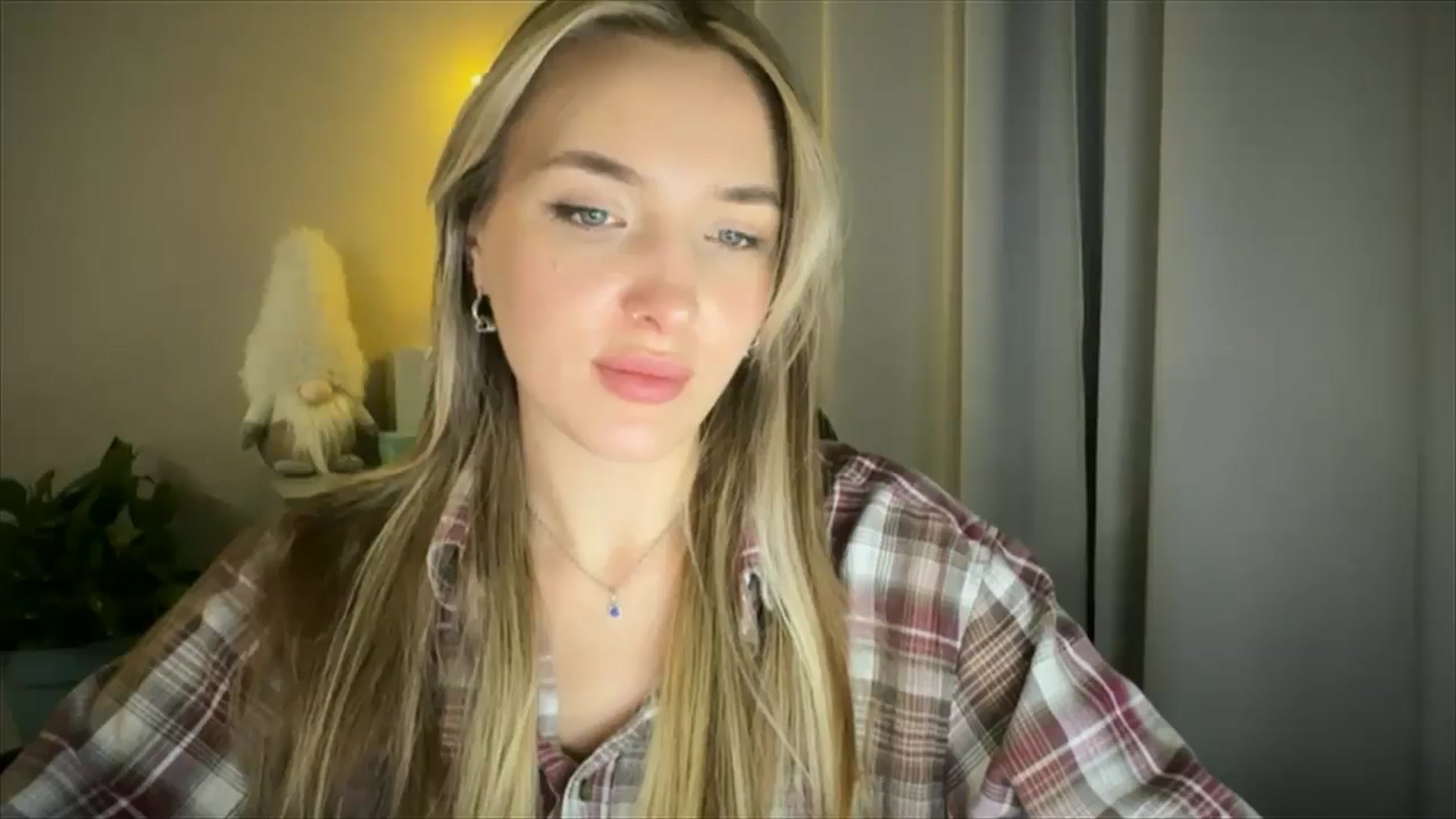 Gallery image thumbnail from My_Diana's myfreecams stream on, 03/14/2025, 23:37 image 10 of 20