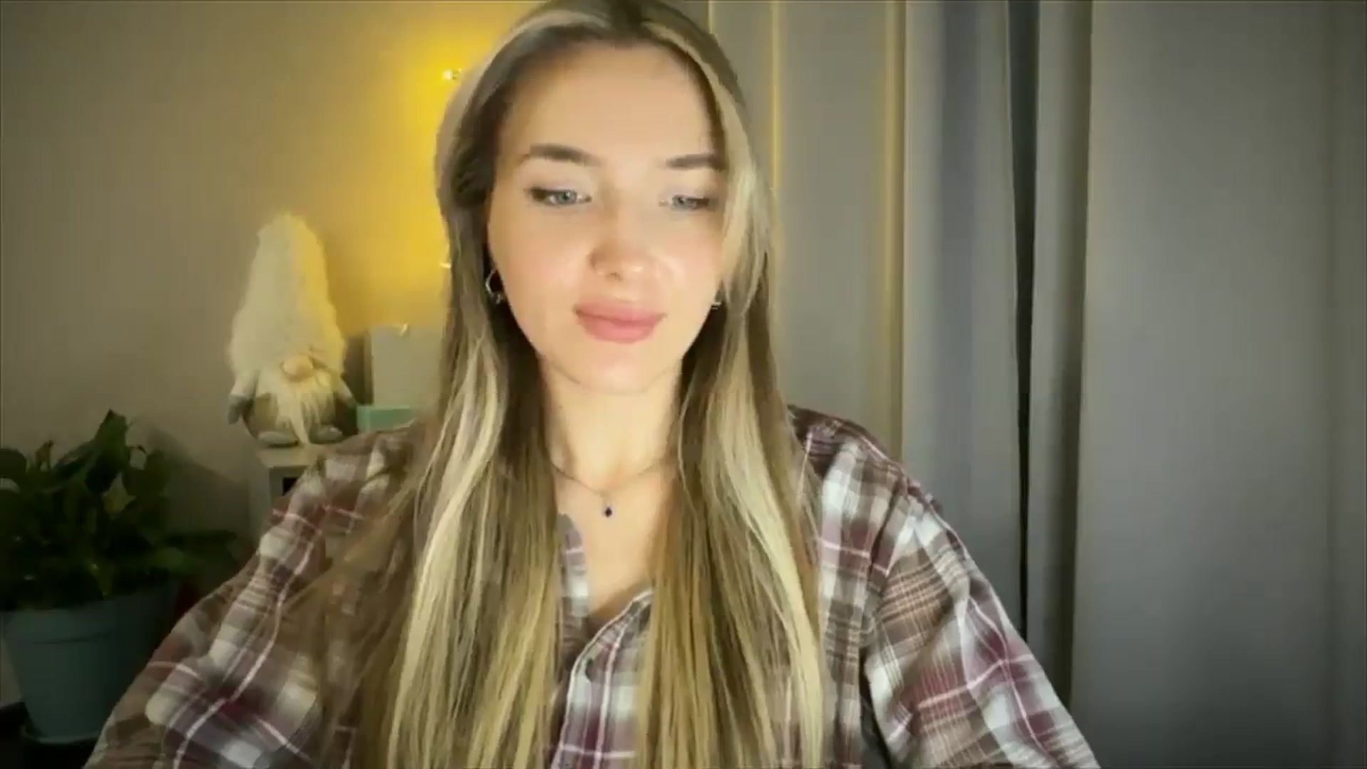 Gallery image thumbnail from My_Diana's myfreecams stream on, 03/14/2025, 23:37 image 6 of 20