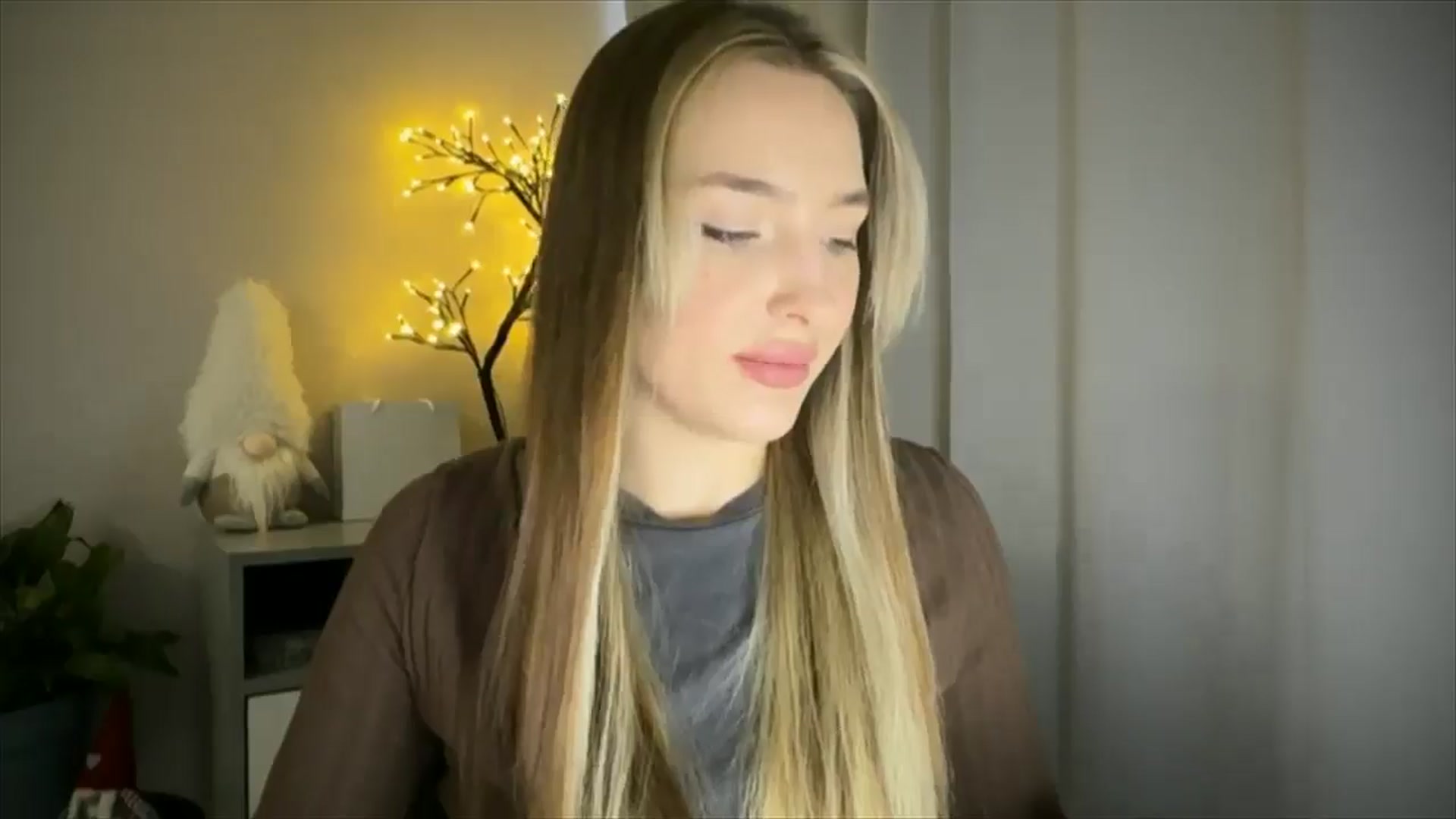 Gallery image thumbnail from My_Diana's myfreecams stream on, 03/18/2025, 14:19 image 4 of 20