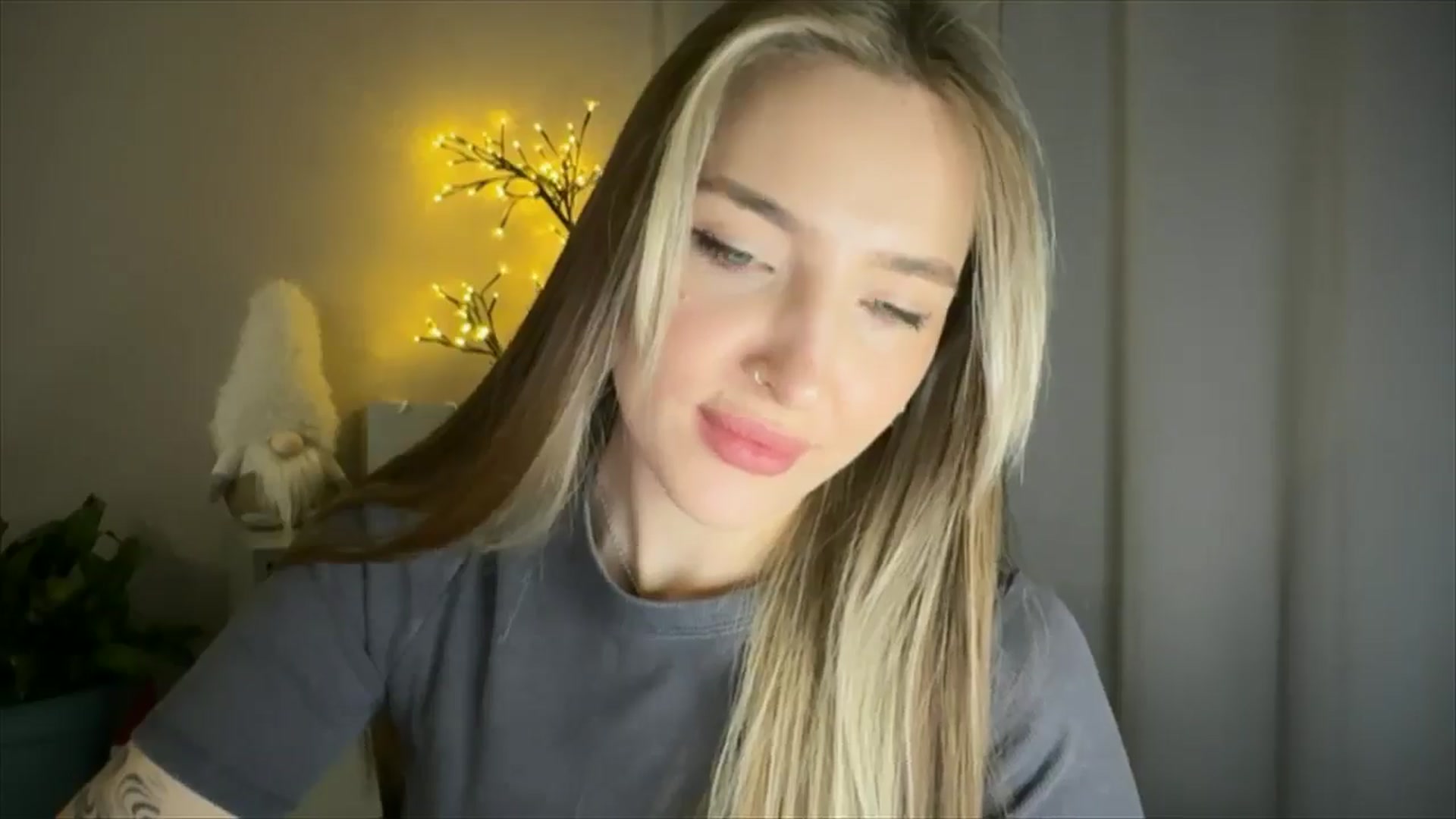 Gallery image thumbnail from My_Diana's myfreecams stream on, 03/18/2025, 16:02 image 15 of 20