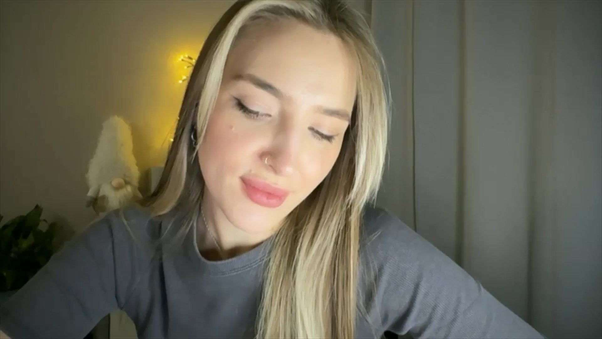 Gallery image thumbnail from My_Diana's myfreecams stream on, 03/18/2025, 16:02 image 18 of 20