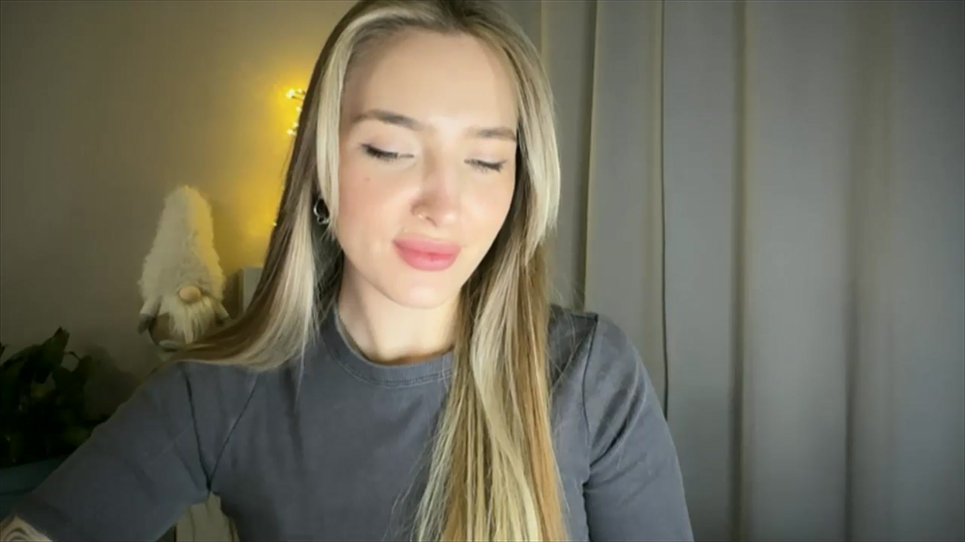 Gallery image thumbnail from My_Diana's myfreecams stream on, 03/18/2025, 16:02 image 5 of 20