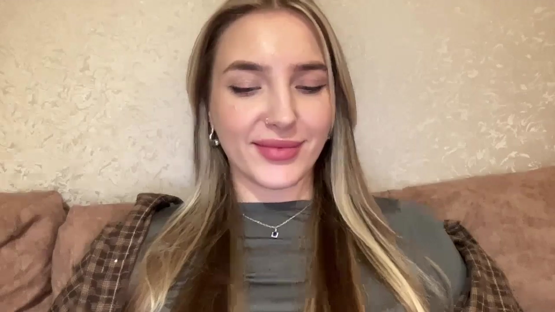 Gallery image thumbnail from My_Diana's myfreecams stream on, 03/19/2025, 17:06 image 16 of 20