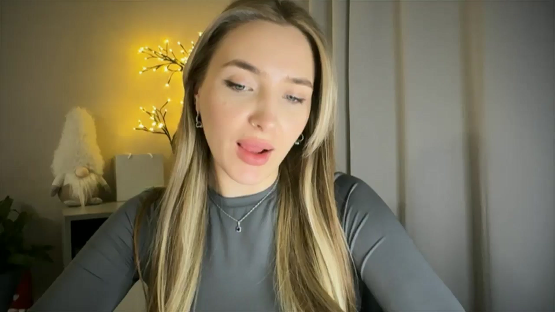 Gallery image thumbnail from My_Diana's myfreecams stream on, 03/19/2025, 23:45 image 1 of 20