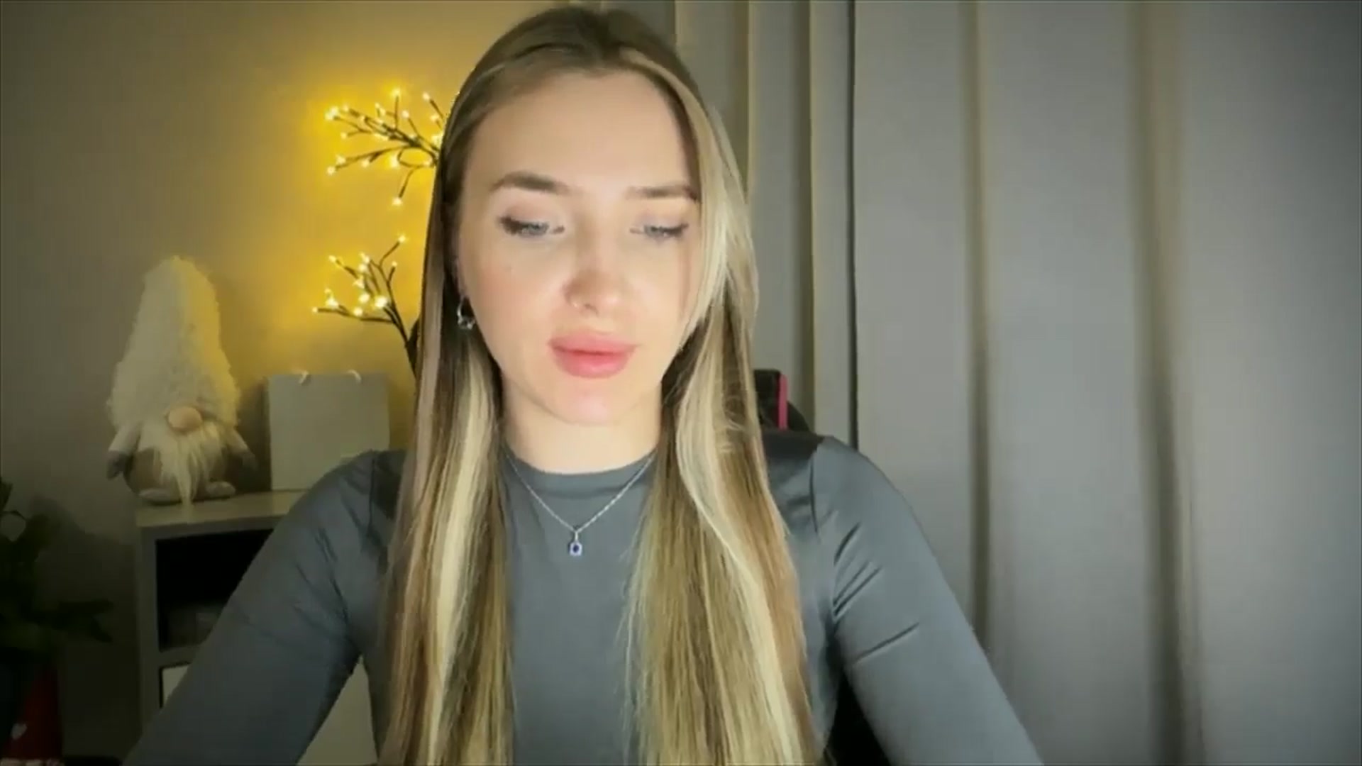 Gallery image thumbnail from My_Diana's myfreecams stream on, 03/19/2025, 23:45 image 8 of 20