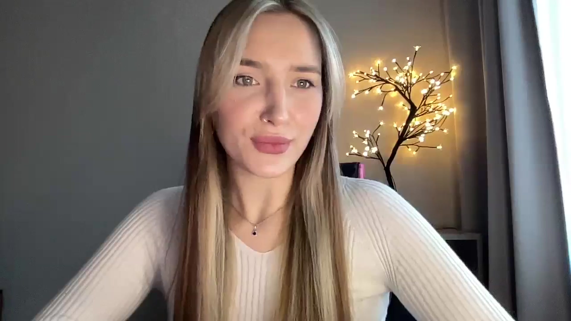 Gallery image thumbnail from My_Diana's myfreecams stream on, 03/21/2025, 15:52 image 6 of 20