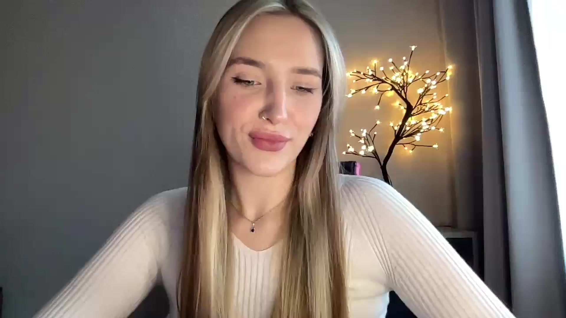 Gallery image thumbnail from My_Diana's myfreecams stream on, 03/21/2025, 15:52 image 3 of 20
