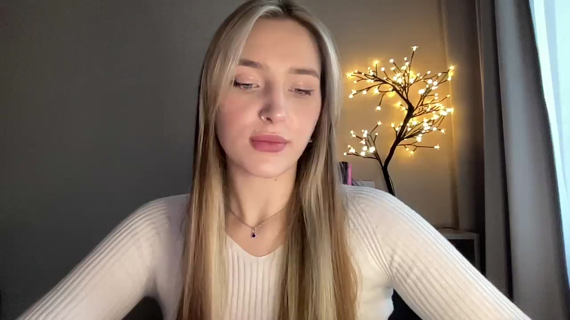 Gallery image thumbnail from My_Diana's myfreecams stream on, 03/21/2025, 15:52 image 15 of 20