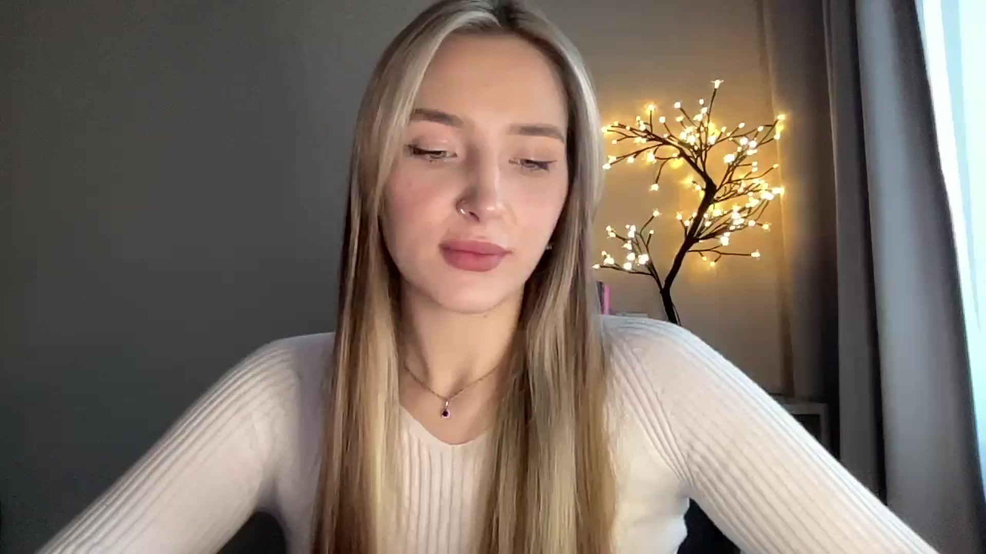 Gallery image thumbnail from My_Diana's myfreecams stream on, 03/21/2025, 15:52 image 13 of 20