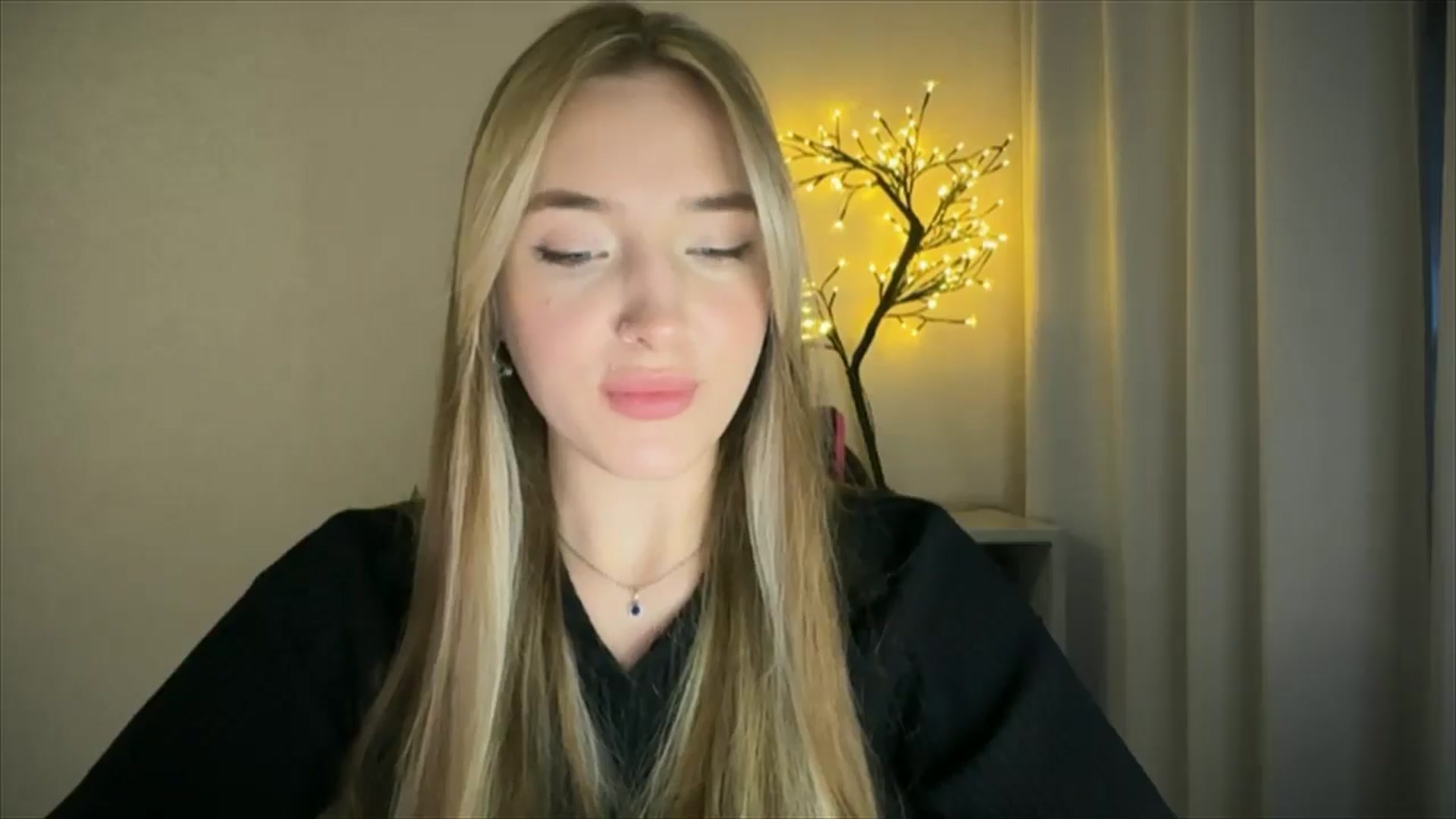 Gallery image thumbnail from My_Diana's myfreecams stream on, 03/22/2025, 16:04 image 8 of 20