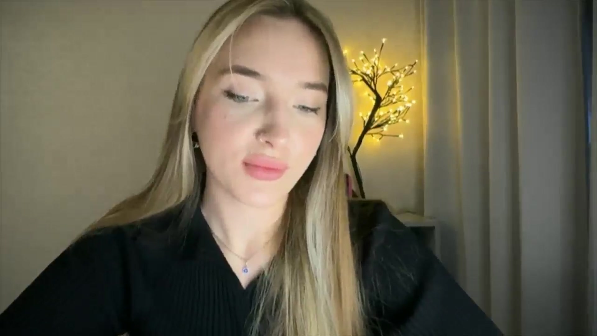 Gallery image thumbnail from My_Diana's myfreecams stream on, 03/22/2025, 16:04 image 3 of 20
