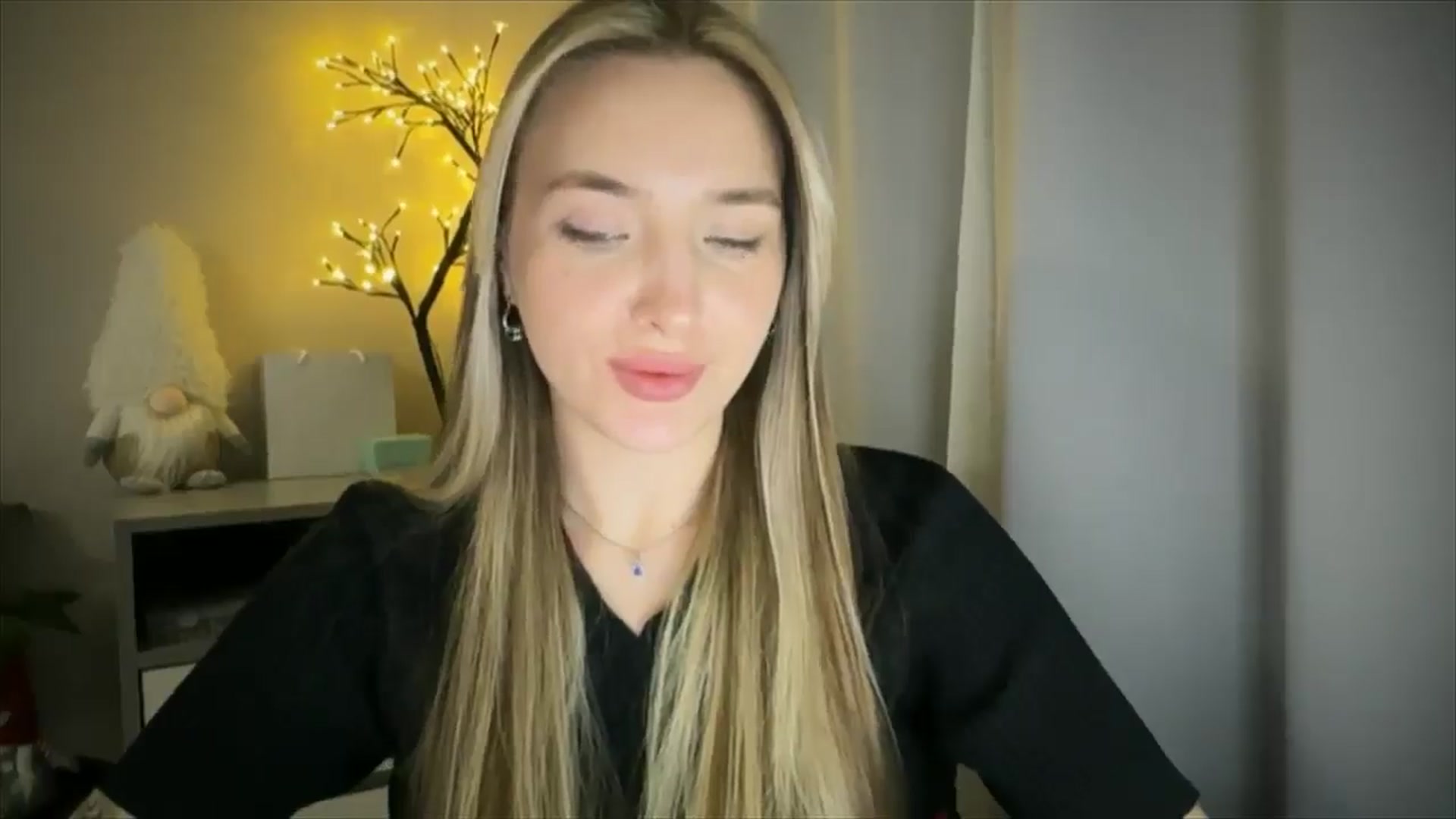 Gallery image thumbnail from My_Diana's myfreecams stream on, 03/22/2025, 22:30 image 20 of 20