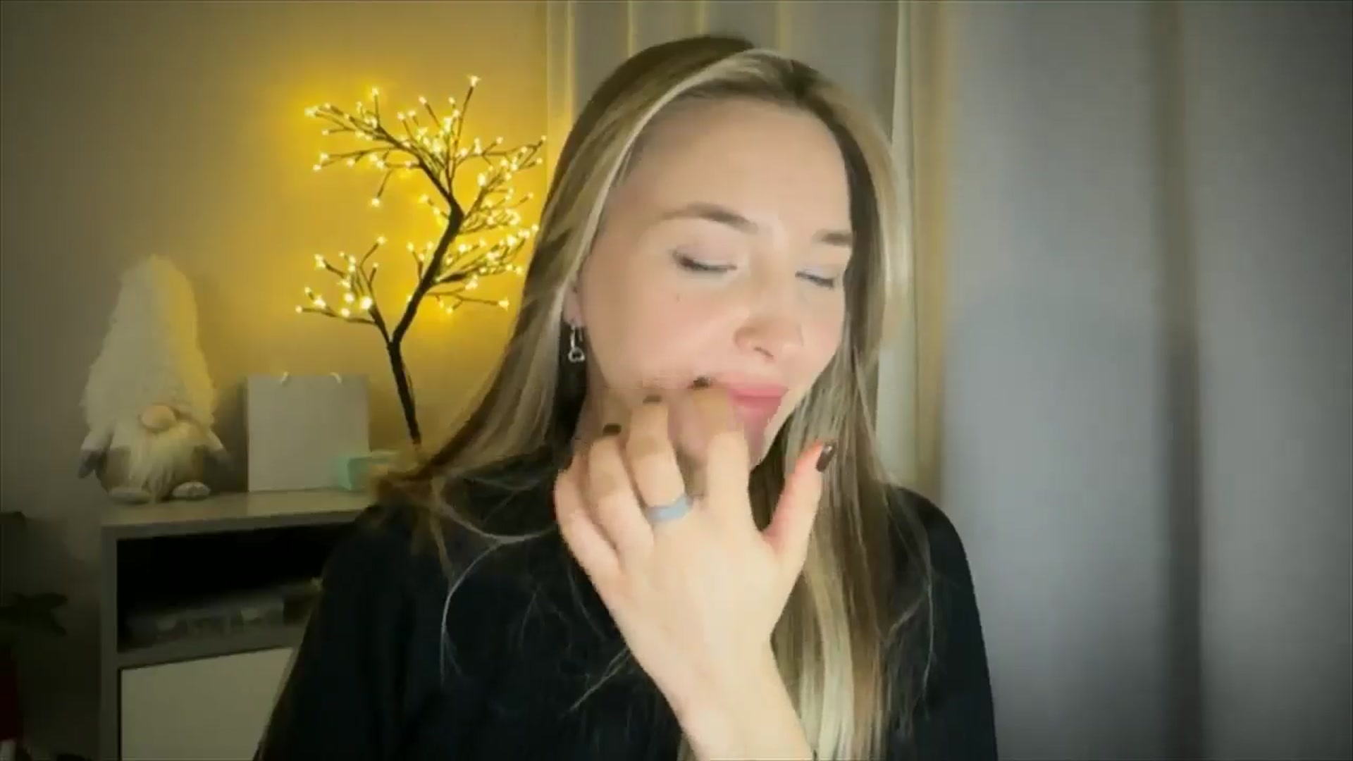 Gallery image thumbnail from My_Diana's myfreecams stream on, 03/22/2025, 23:36 image 14 of 20