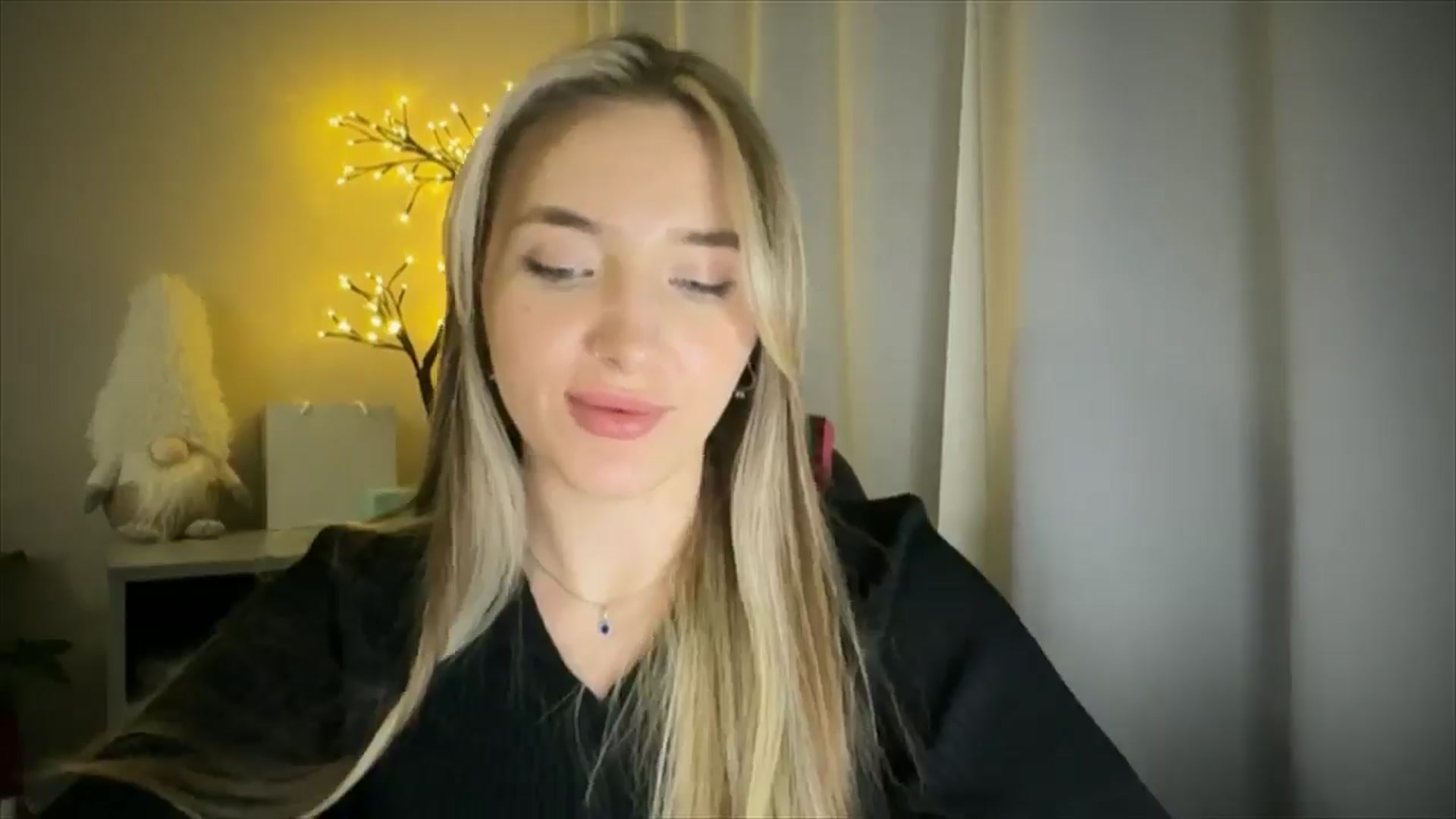 Gallery image thumbnail from My_Diana's myfreecams stream on, 03/22/2025, 23:36 image 16 of 20