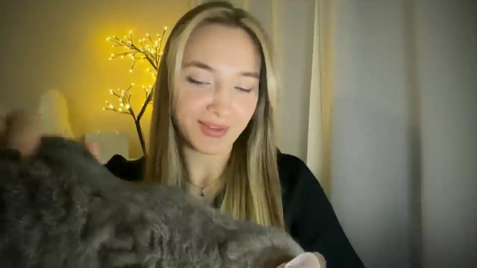 Gallery image thumbnail from My_Diana's myfreecams stream on, 03/22/2025, 23:36 image 7 of 20