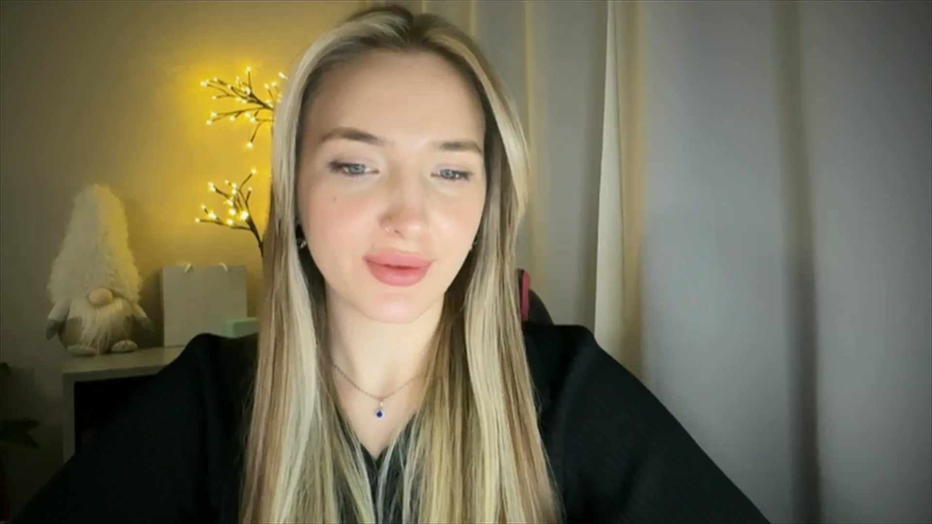 Gallery image thumbnail from My_Diana's myfreecams stream on, 03/22/2025, 23:36 image 4 of 20