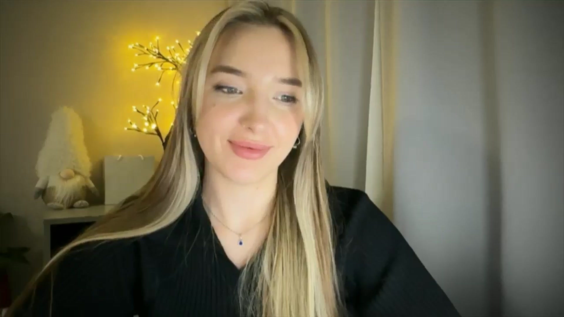 Gallery image thumbnail from My_Diana's myfreecams stream on, 03/22/2025, 23:36 image 18 of 20