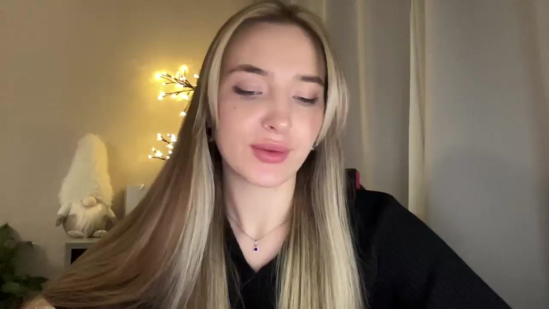 Gallery image thumbnail from My_Diana's myfreecams stream on, 03/23/2025, 24:04 image 19 of 20