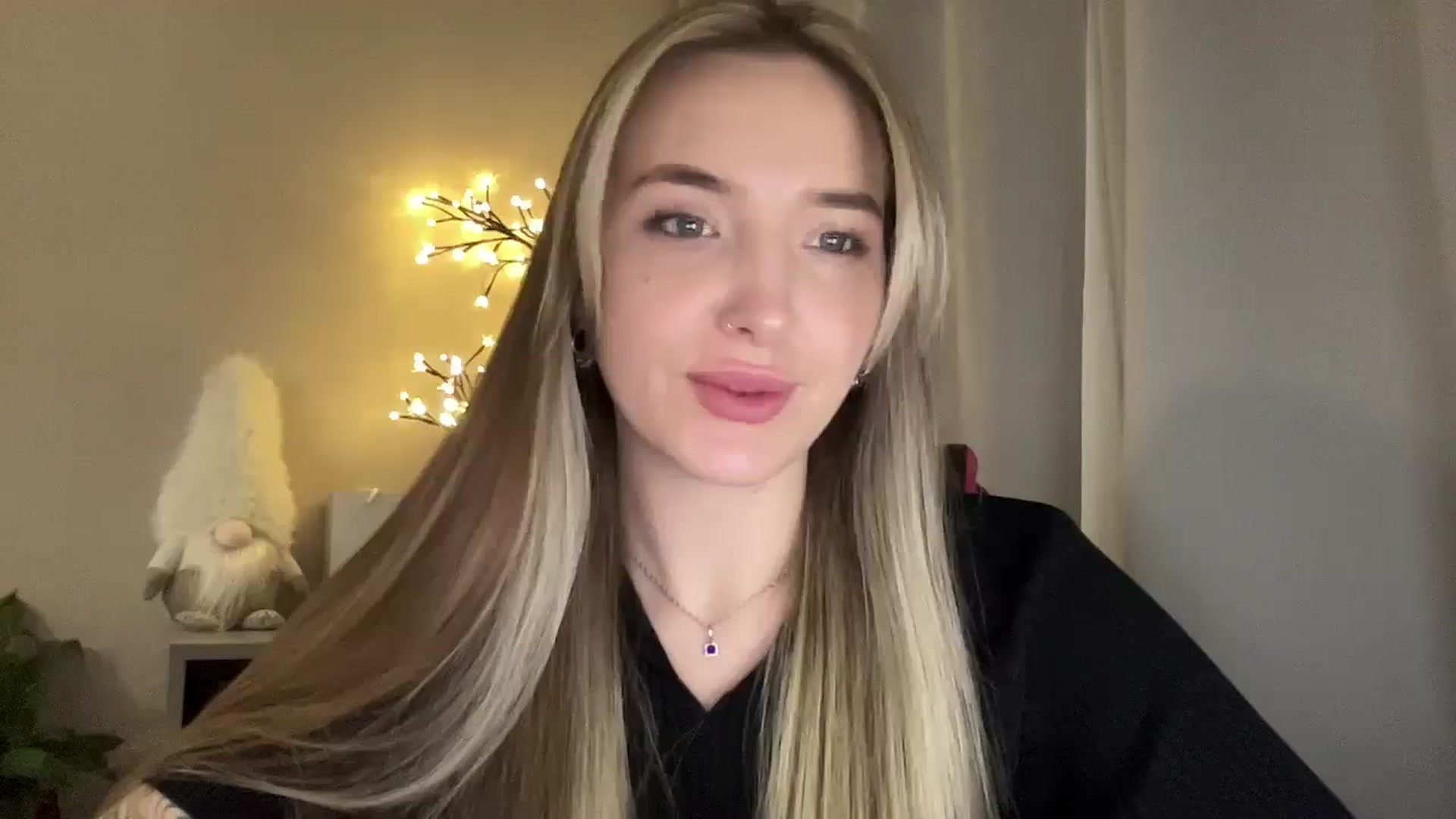 Gallery image thumbnail from My_Diana's myfreecams stream on, 03/23/2025, 24:04 image 14 of 20