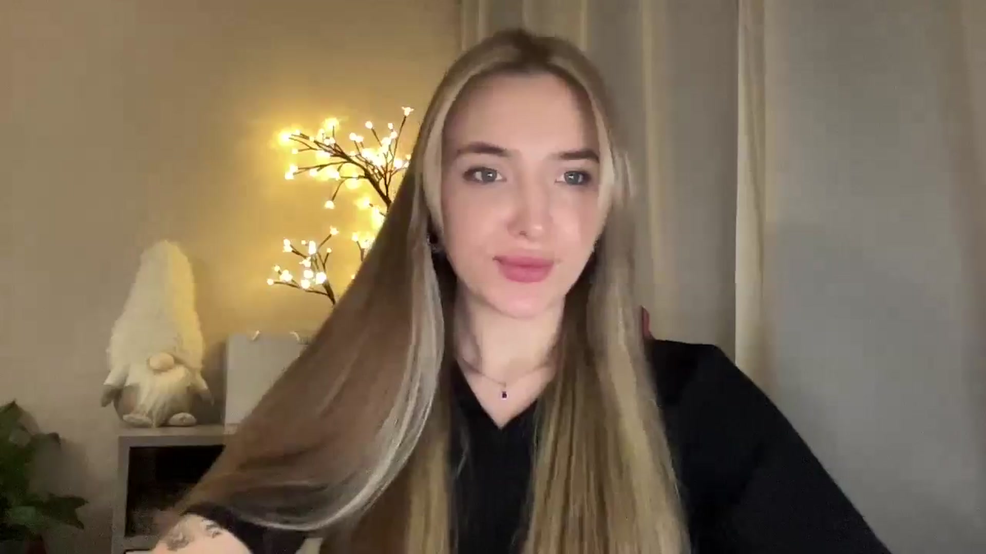 Gallery image thumbnail from My_Diana's myfreecams stream on, 03/23/2025, 24:04 image 17 of 20