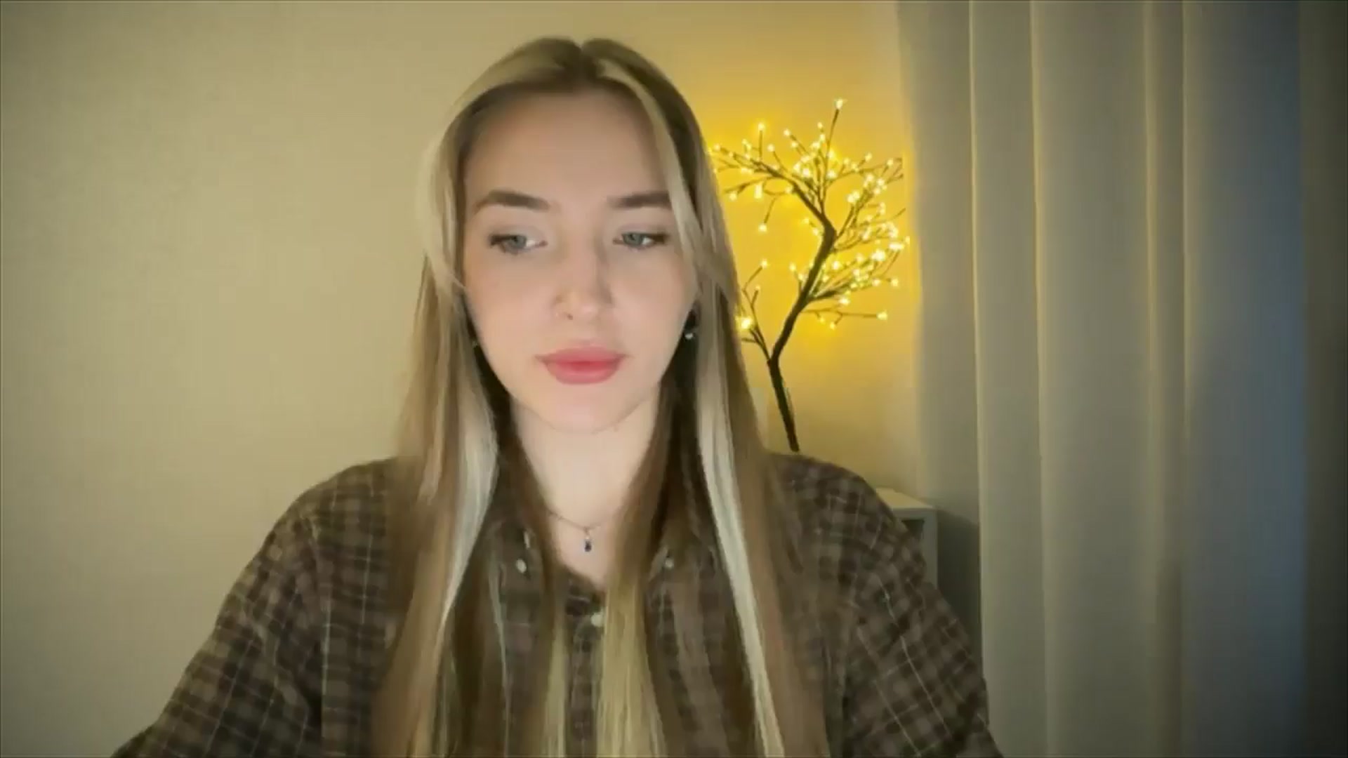 Gallery image thumbnail from My_Diana's myfreecams stream on, 03/25/2025, 16:33 image 1 of 20