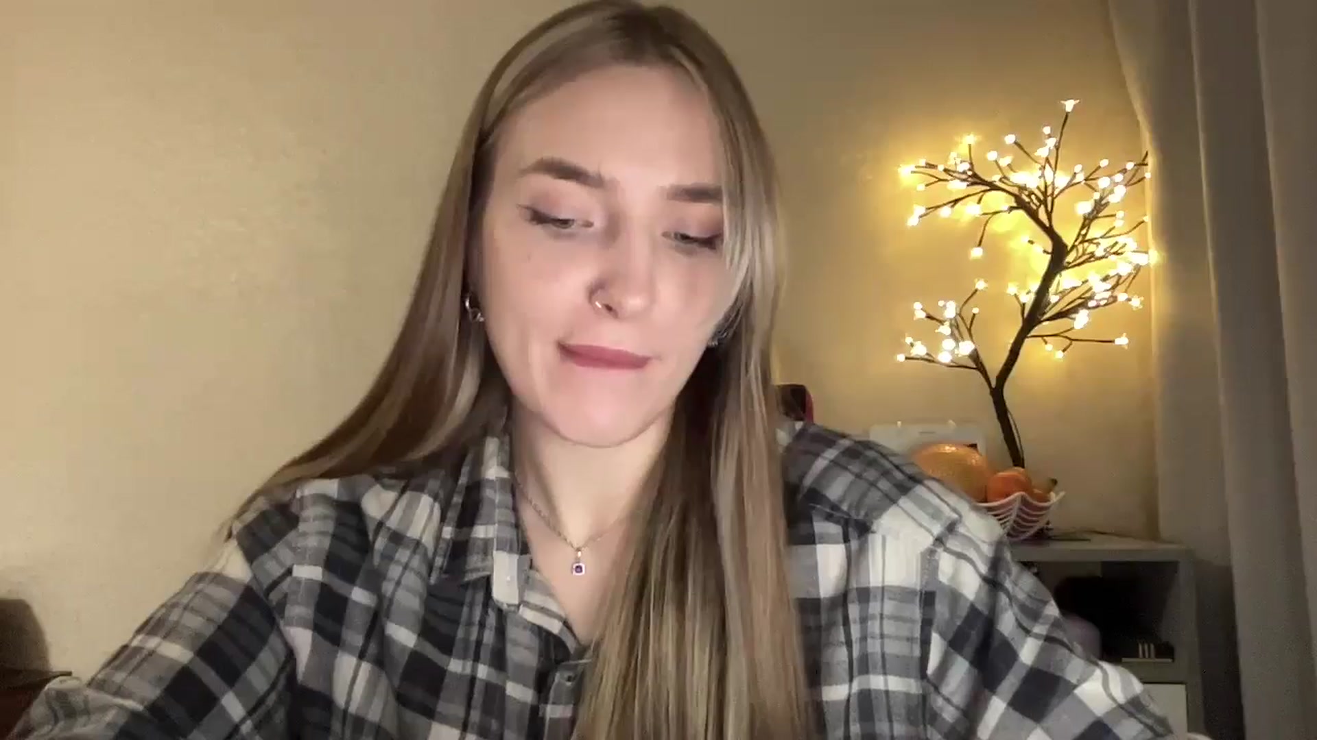 Gallery image thumbnail from My_Diana's myfreecams stream on, 03/27/2025, 17:07 image 19 of 20