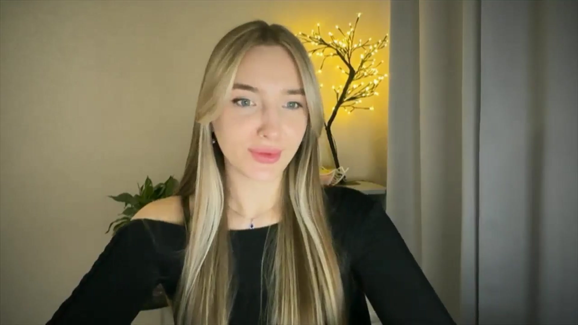 Gallery image thumbnail from My_Diana's myfreecams stream on, 03/28/2025, 16:59 image 9 of 20