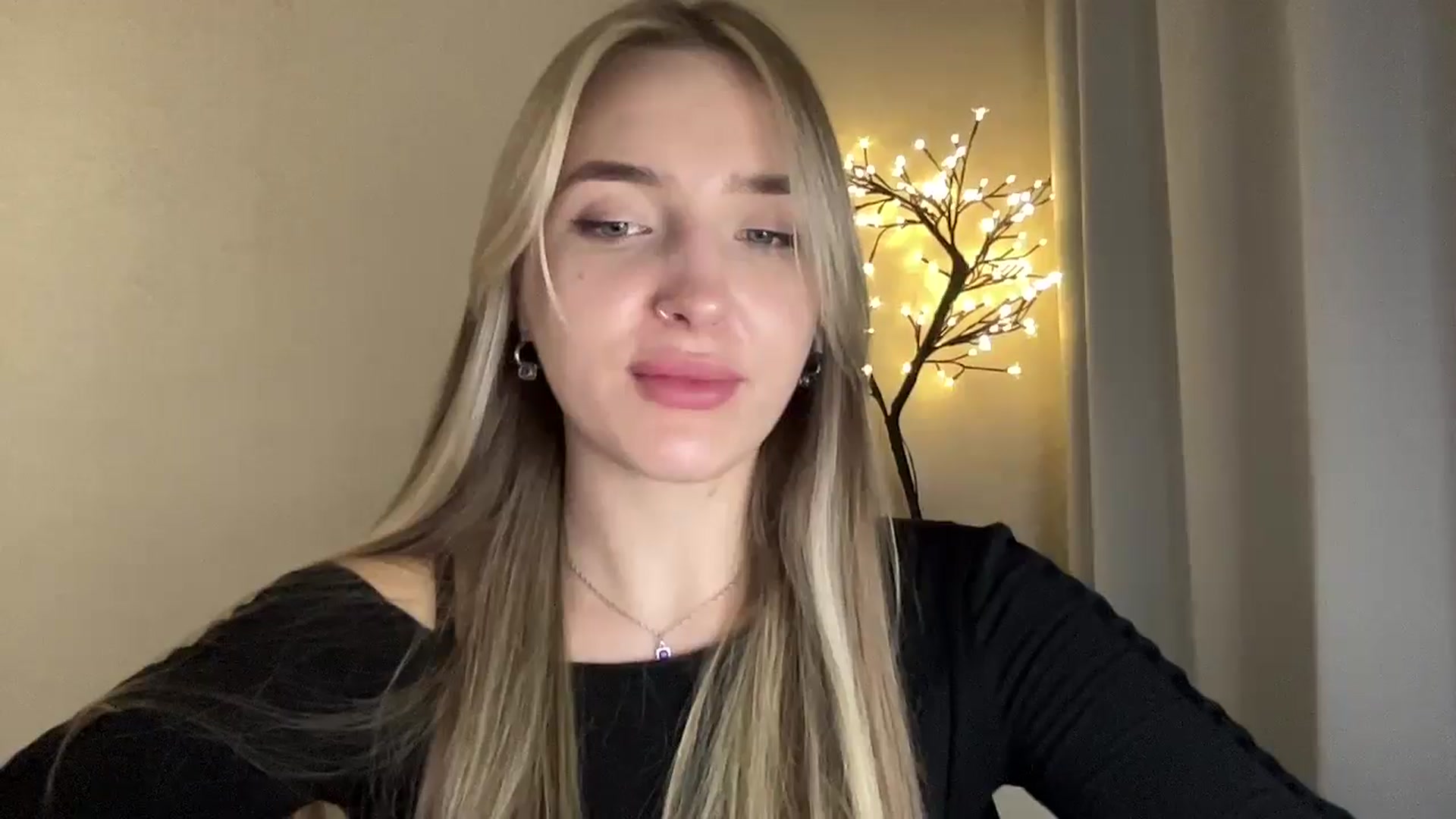 Gallery image thumbnail from My_Diana's myfreecams stream on, 03/28/2025, 22:48 image 9 of 20
