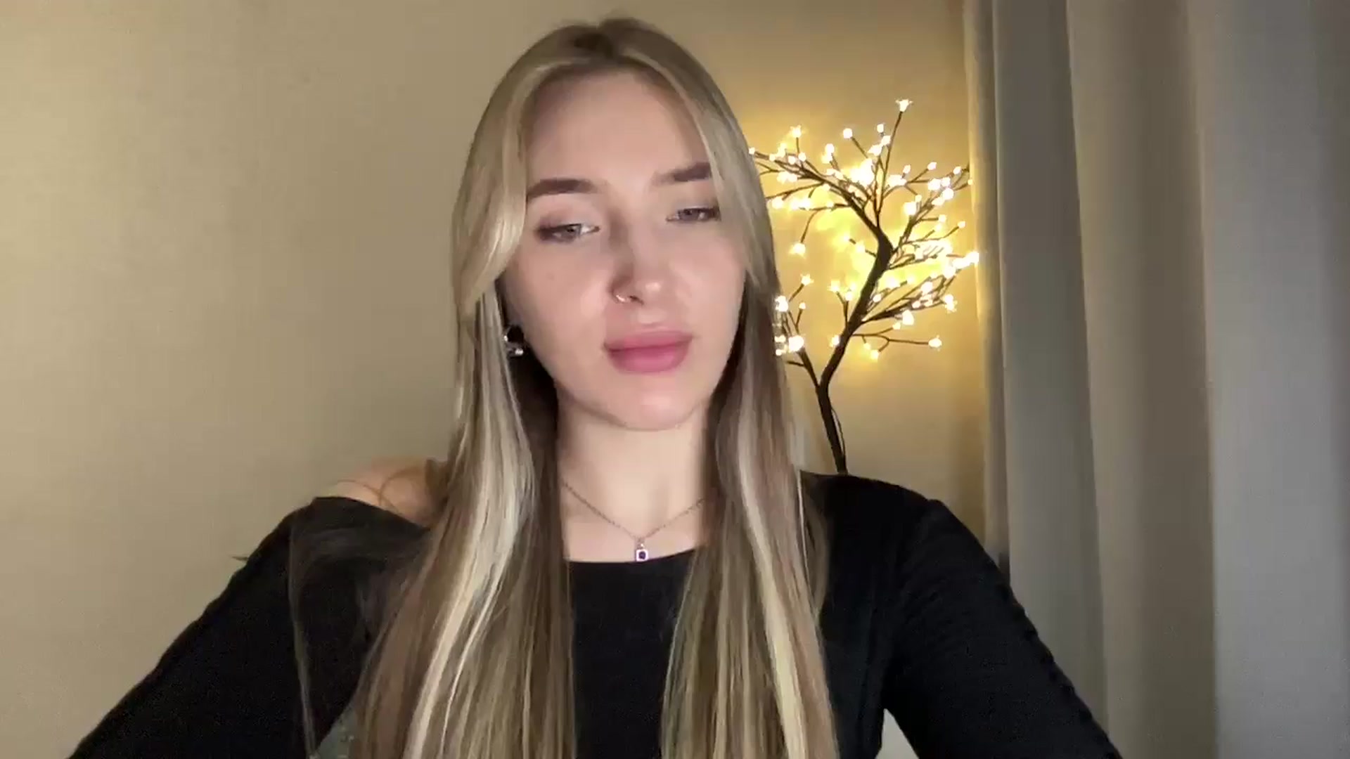 Gallery image thumbnail from My_Diana's myfreecams stream on, 03/28/2025, 22:48 image 19 of 20