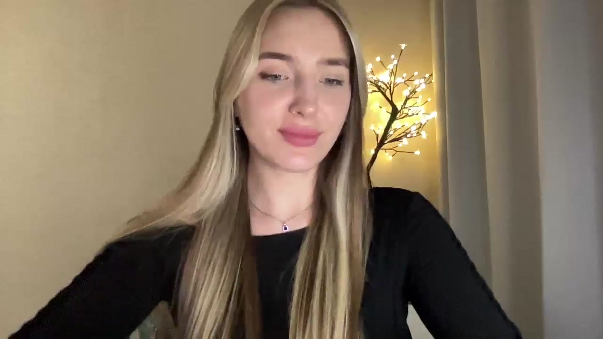 Gallery image thumbnail from My_Diana's myfreecams stream on, 03/28/2025, 22:48 image 14 of 20