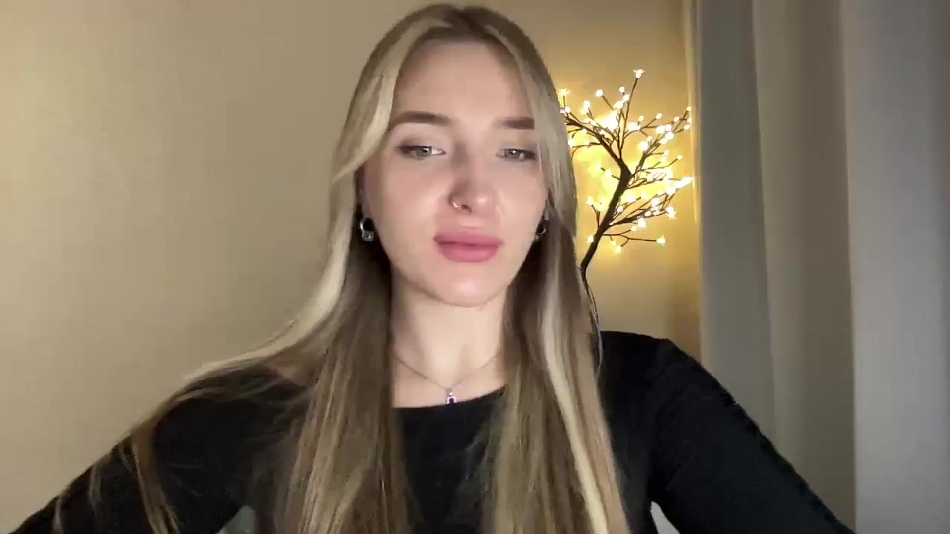 Gallery image thumbnail from My_Diana's myfreecams stream on, 03/28/2025, 22:48 image 6 of 20