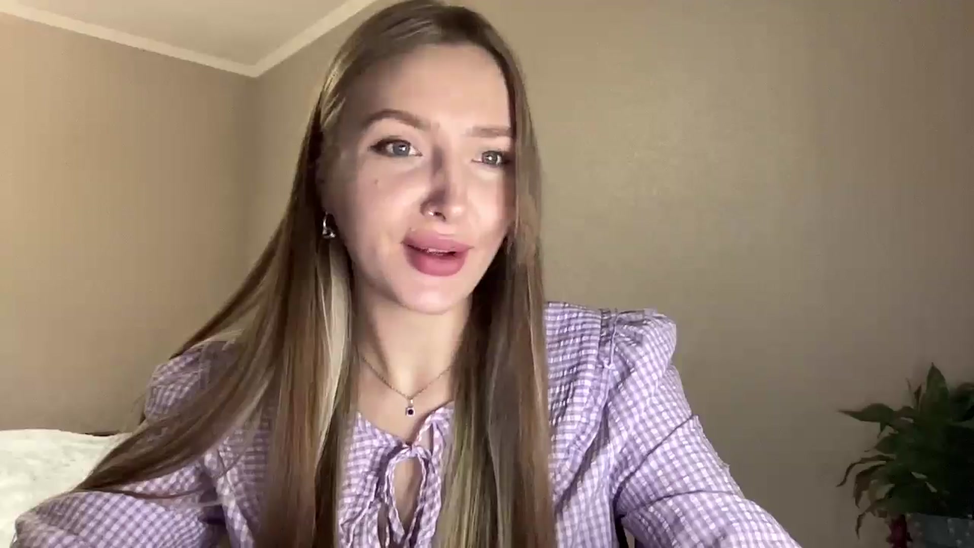 Gallery image thumbnail from My_Diana's myfreecams stream on, 03/30/2025, 14:30 image 16 of 20